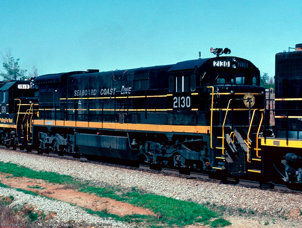 Seaboard Coast Line U36C #2130, later re# SBD/CSX 7305, one of the 6 Clinchfield units (3601-06) traded to SCL for a like number of SD45's, 